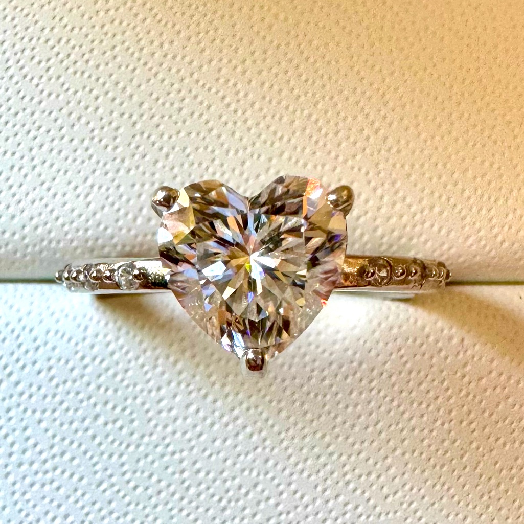 2 Ct Heart Ring